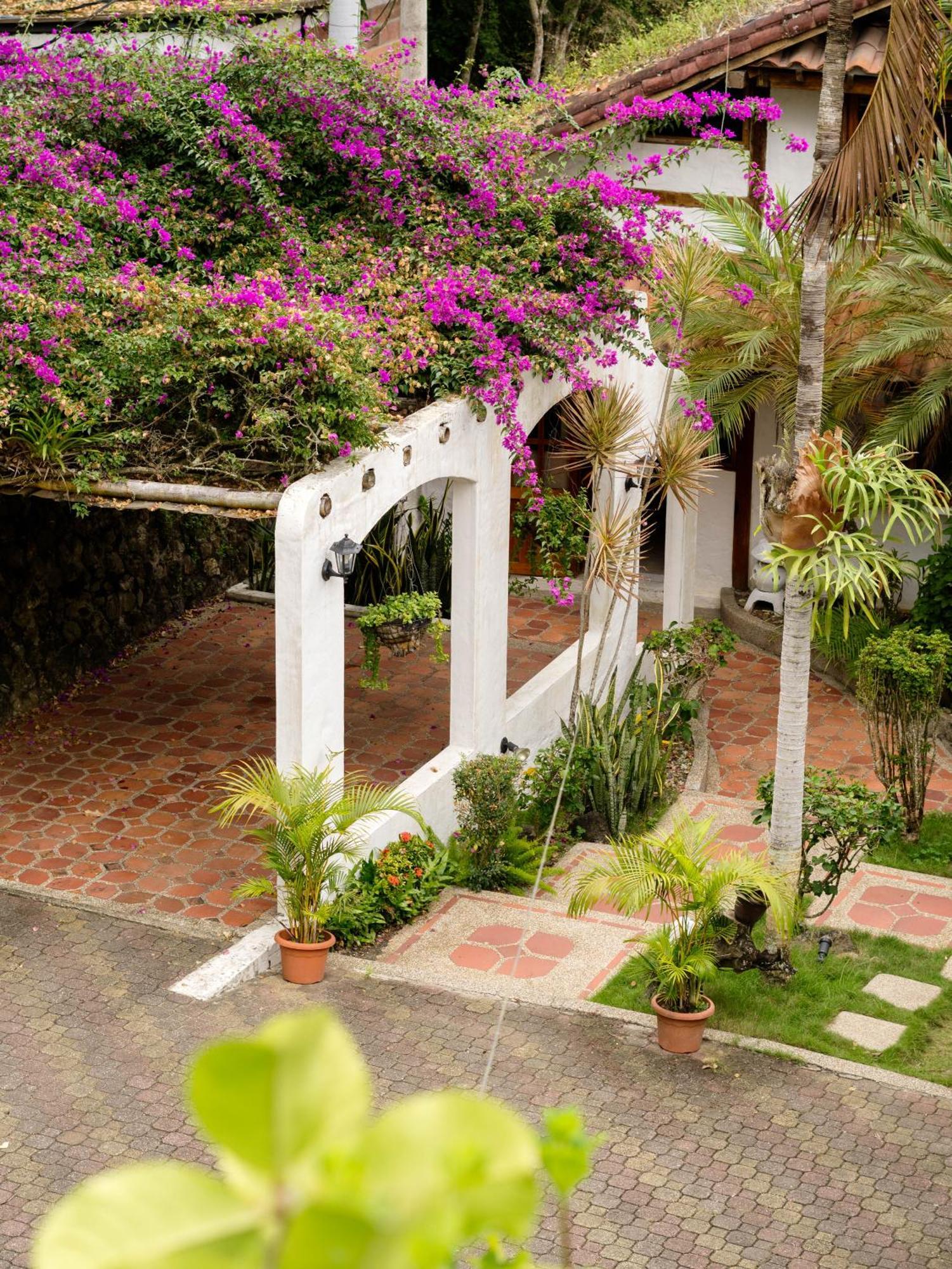 Готель Casa Olonche Екстер'єр фото